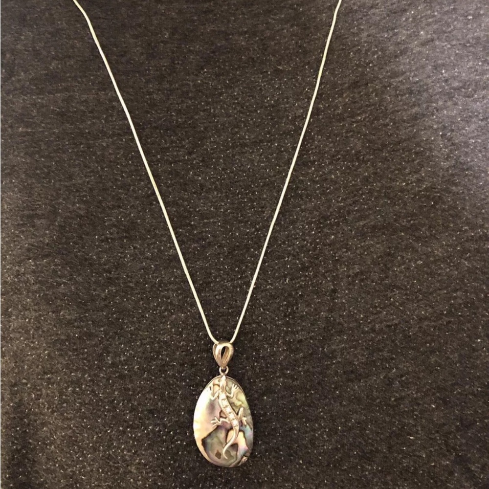 Unique Artisan Lizard Abalone Shell Pendant Necklace - Picture 2 of 4